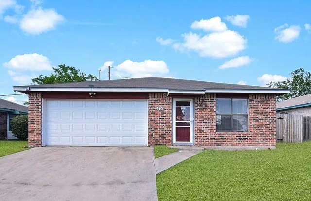 Newly Remodeled 3 BR 2 Bath! photos photos