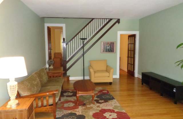 310 Drew St. 2 Bedroom, 1 Bath Townhouse near Bayview Gallery 2