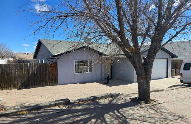 3 Bedroom in Bloomfield photos photos