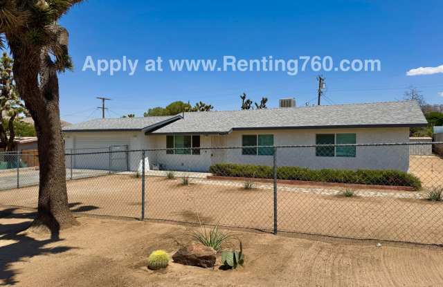 Updated 3 Bed 2 Bath Home Centrally Located!! photos photos