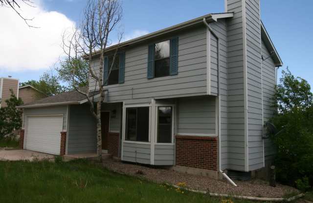 Wonderful 3 bedroom home close to Palmer Park! photos photos