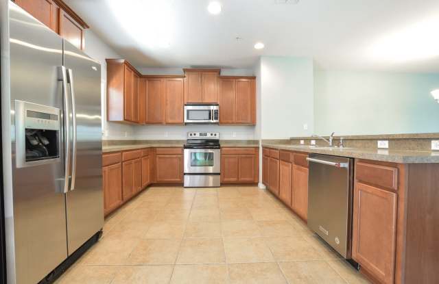 Spacious 4-Bedroom Town Home for Rent in Altamonte Springs, FL Gallery 4