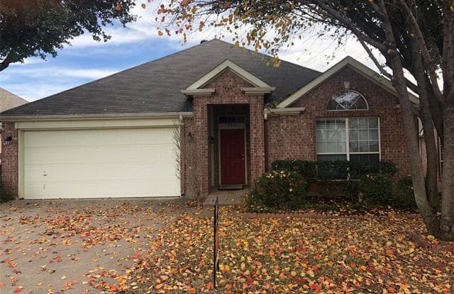 2016 Golden Oak Drive - 2016 Golden Oak Drive, Bedford, TX 76021