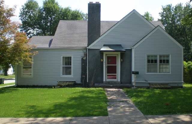 901 W 13th St photos photos