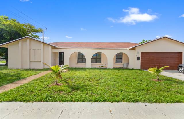 4851 NW 17th Street photos photos