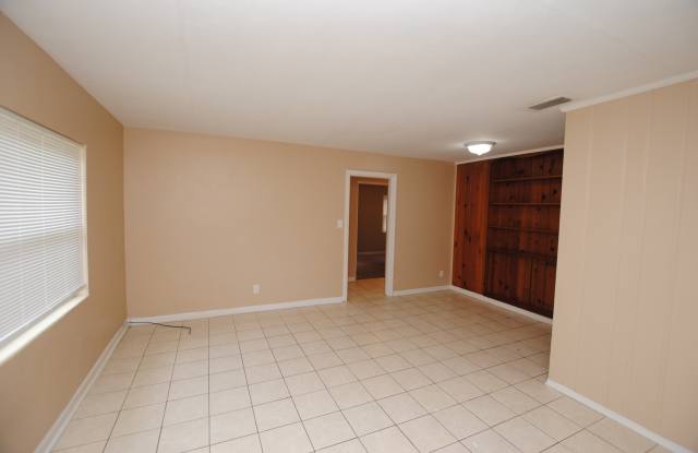 5436 River Forest Dr Gallery 4