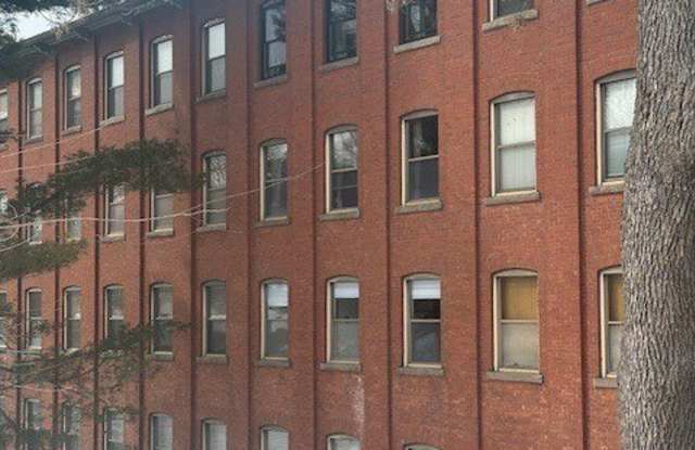 222 Williams Street E Gallery 2