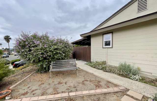 9556 1/2 Cecilwood Drive Gallery 4