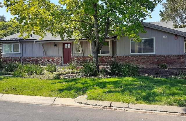 Newly Remodeled - 4/2 Concord Rancher - Location is first class photos photos