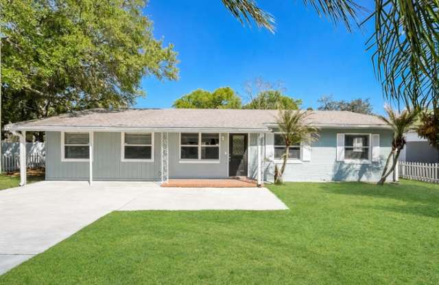 1215 North Nowell Street photos photos