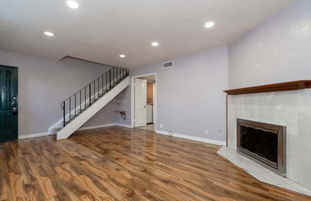 1031 Clyde Ave, Unit 1403 - 1 Gallery 2