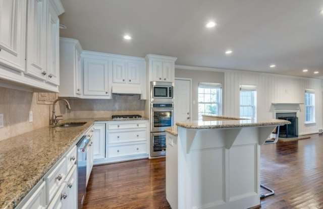 5809 Northmoor Drive Gallery 3