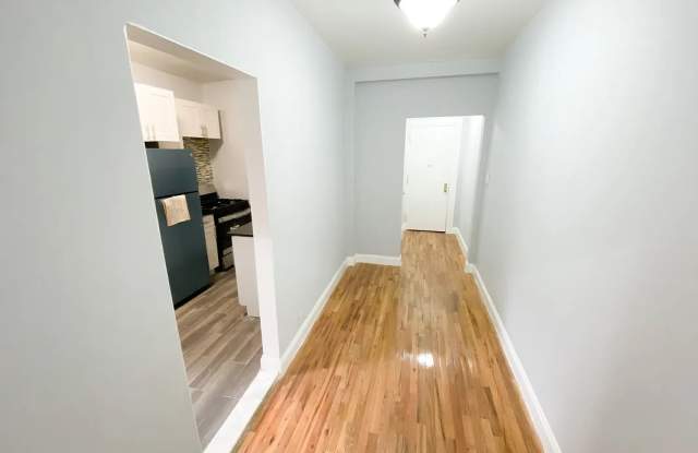 239 E 28th St photos photos