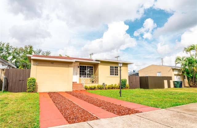 5807 SW 41st St photos photos