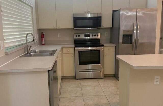 2847 SW S CALABRIA Circle Gallery 2