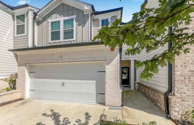 Fantastic 4 BR/2.5BA Townhome in Marietta Gated Community! - 1178 Arrowlake Road, Marietta, GA 30064