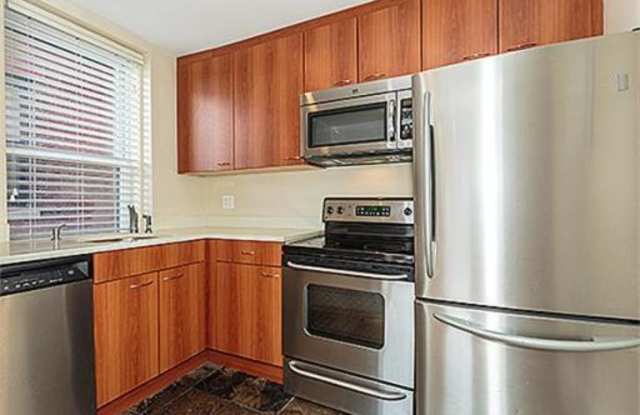 492 Massachusetts Ave. - 492 Massachusetts Avenue, Boston, MA 02118