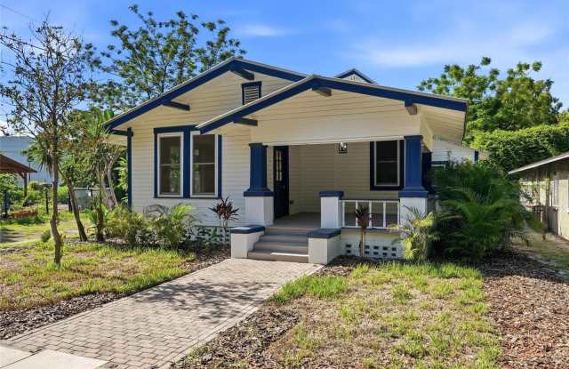 511 E FRANCES Avenue Gallery 2