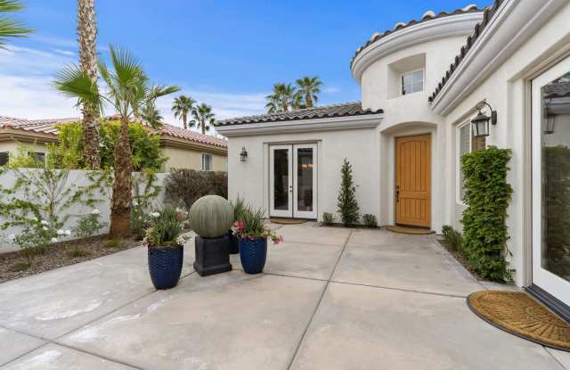 57555 Seminole Drive Gallery 2
