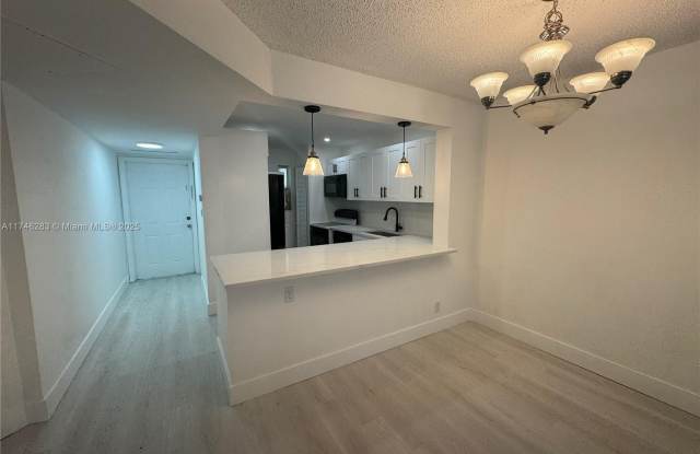 8025 S Colony Cir S - 8025 South Colony Circle, Tamarac, FL 33321