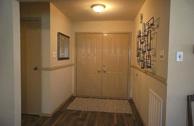 3218 Sycamore Springs Drive Gallery 2