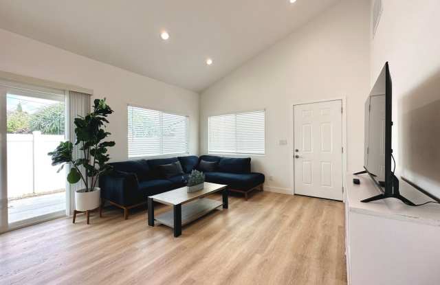 Showing Times: to schedule a viewing, please contact us Gallery 4