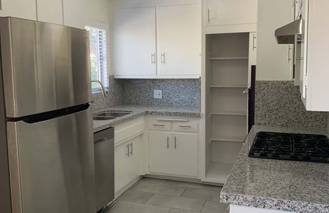 10350 Almayo Avenue photos photos
