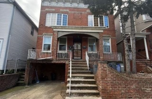 26 WEST 17TH ST - 26 West 17th Street, Bayonne, NJ 07002