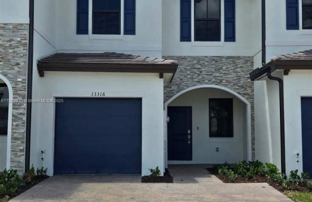 13316 SW 232 TER photos photos