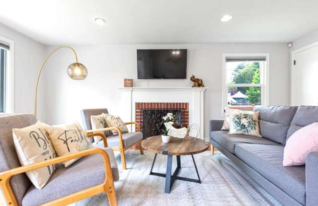 Great Single Family House for Rent Gallery 2