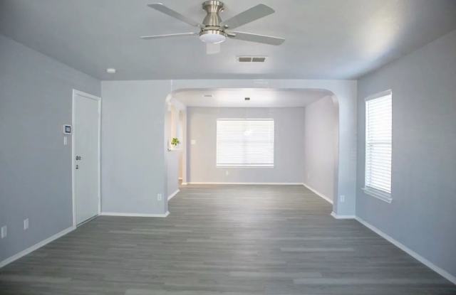 9135 GRANITE WOODS UNIVERSAL CITY, TX 78148 Gallery 3