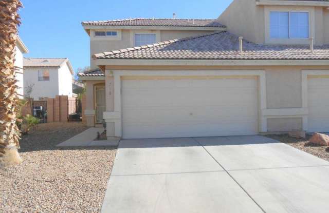 Townhome in Henderson - 710 Peregrine Falcon Street, Henderson, NV 89015