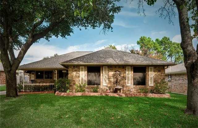 7813 Redwood Court - 7813 Redwood Court, North Richland Hills, TX 76182
