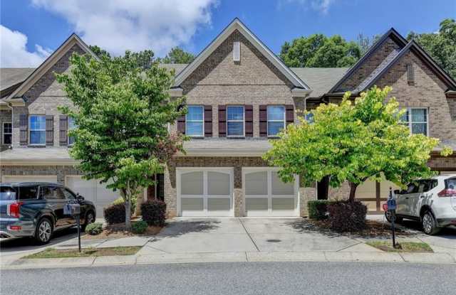 2152 Greencrest Circle Gallery 2