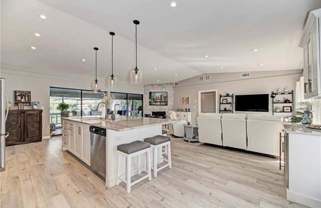 4923 COMMONWEALTH DRIVE Gallery 4