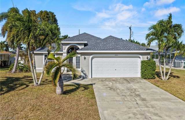 1831 SE Van Loon Terrace photos photos 1831 SE Van Loon Terrace photos photos