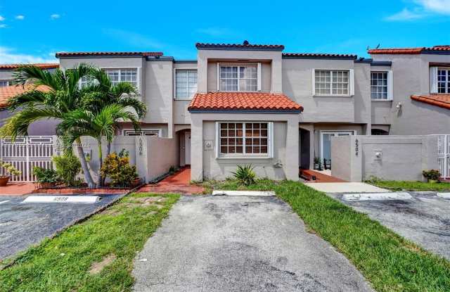 6506 SW 129th Ave - 6506 Southwest 129th Avenue, Kendale Lakes, FL 33183