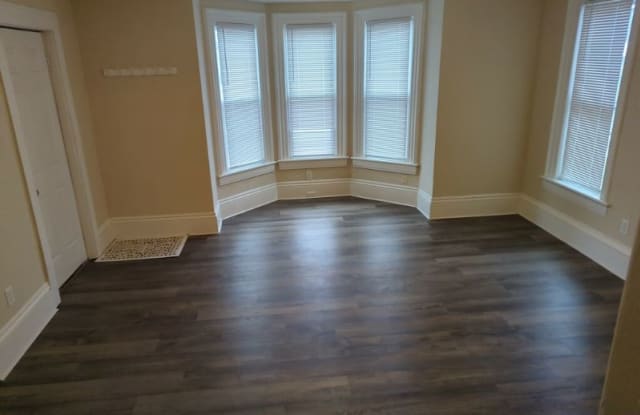 2404 2nd Street Lower - 2404 2nd Street, Cuyahoga Falls, OH 44221