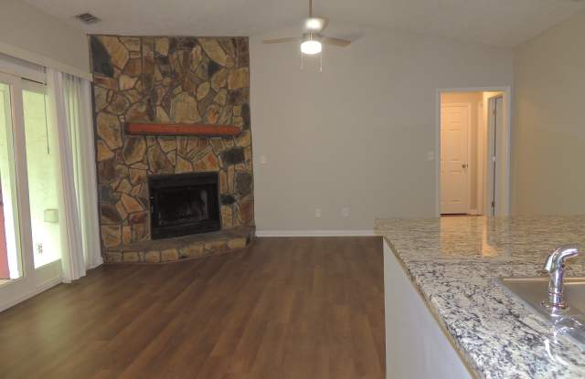 1006 Wood Creek Drive #8 - 1 photos photos