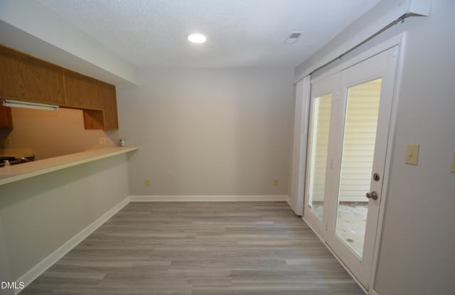 3319 Tarleton W Gallery 4