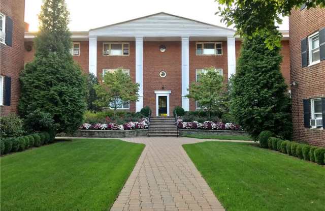 1829 Palmer Avenue Gallery 3