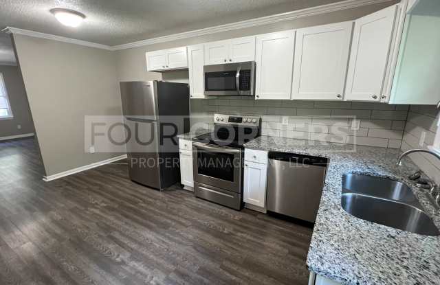 Lovely 2 Bedroom 1 Bath Apartment Gallery 4
