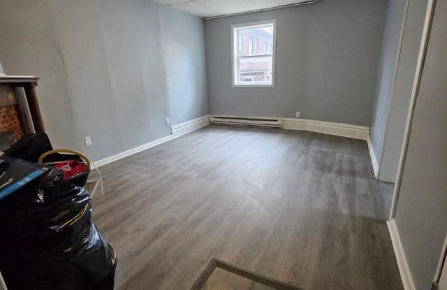 2nd level 4 bedroom 2 bathroom apartment photos photos