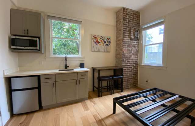 Private Room (SRO) with a Full Bath  Kitchenette Available! Laundry On-Site! Great Location! - 1878 Market Street, San Francisco, CA 94102