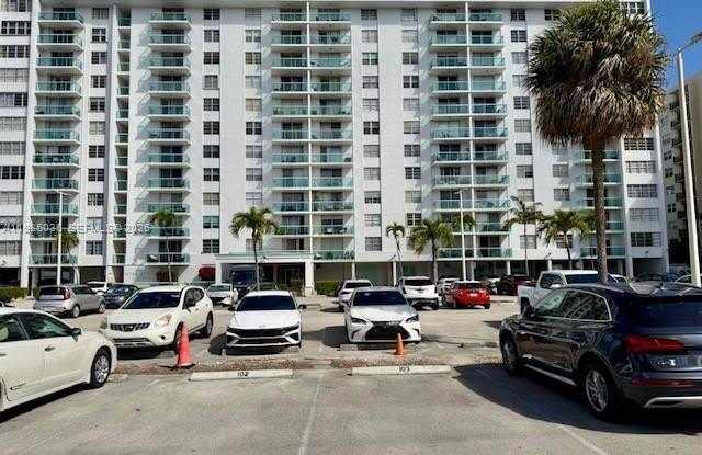 2841 NE 163rd St photos photos