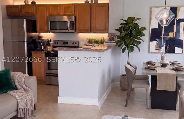12166 Saint Andrews Pl Gallery 1