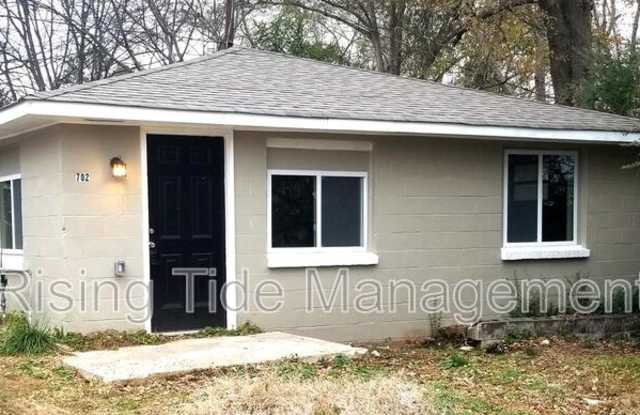 702 8th Ave photos photos