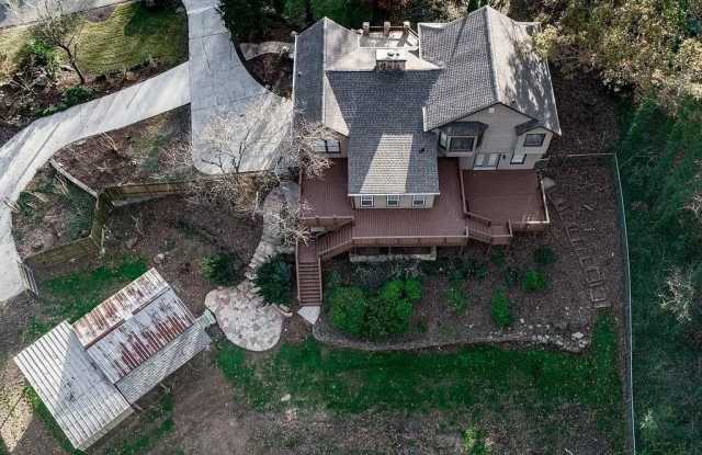 2189 Chartwell Drive Gallery 3