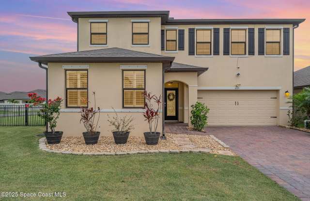 4109 Alligator Flag Circle Circle photos photos