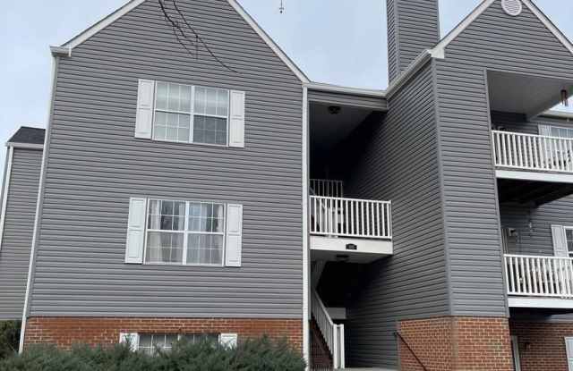 200 Grosvenor Ln. photos photos
